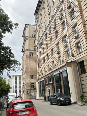 Продам трехкомнатную (3-комн.) квартиру, Люсиновская ул, 53, Москва г