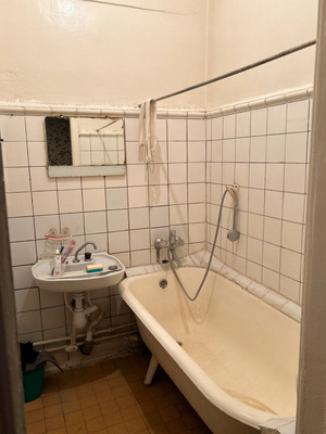 Продам трехкомнатную (3-комн.) квартиру, Люсиновская ул, 53, Москва г