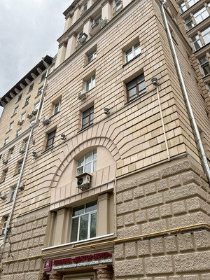 Продам трехкомнатную (3-комн.) квартиру, Люсиновская ул, 53, Москва г