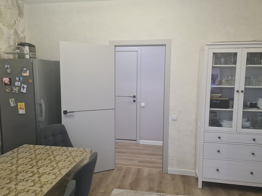 Продам трехкомнатную (3-комн.) квартиру, Первомайская ул, 22, Шушары п