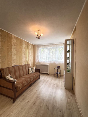 Продам двухкомнатную (2-комн.) квартиру, Генерала Симоняка ул, 15а, Санкт-Петербург г