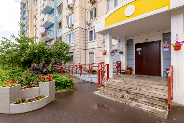 Продам двухкомнатную (2-комн.) квартиру, Васильцовский Стан ул, 10к1, Москва г