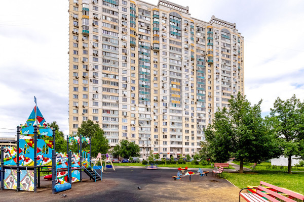Продам двухкомнатную (2-комн.) квартиру, Васильцовский Стан ул, 10к1, Москва г