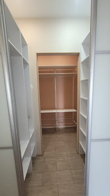 Продам трехкомнатную (3-комн.) квартиру, Молодежная ул, 28кА, Речицы с