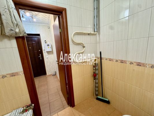 Продам однокомнатную (1-комн.) квартиру, Брянцева ул, 7к1, Санкт-Петербург г