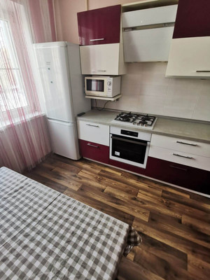 Сдам трехкомнатную (3-комн.) квартиру, Катукова ул, 28, Липецк г