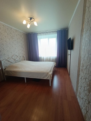 Продам многокомнатную квартиру, Малая Садовая ул, 64, Ишим г