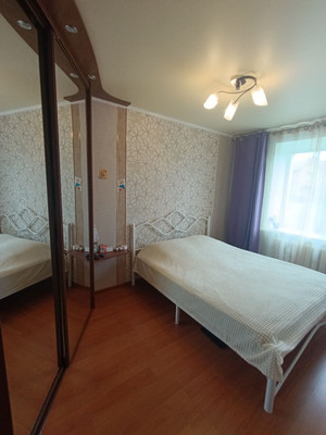 Продам многокомнатную квартиру, Малая Садовая ул, 64, Ишим г