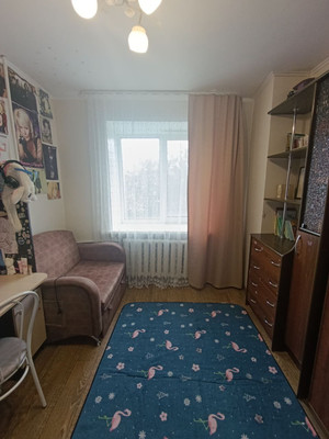 Продам многокомнатную квартиру, Малая Садовая ул, 64, Ишим г