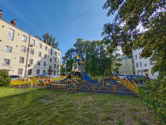 Продам 2-комн. в 3-комн. квартире, Коминтерна ул, 15, Королев г