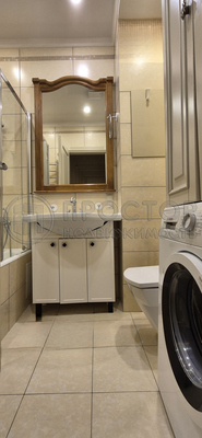 Продам трехкомнатную (3-комн.) квартиру, Маршала Жукова пр-кт, 17к1, Москва г