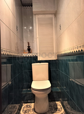 Продам трехкомнатную (3-комн.) квартиру, Осенний б-р, 20к1, Москва г