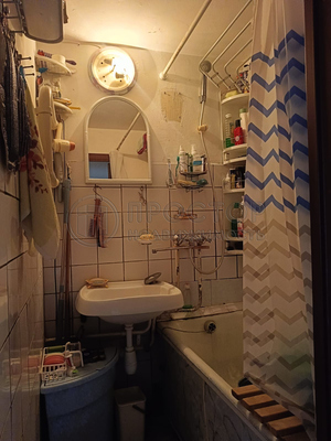 Продам трехкомнатную (3-комн.) квартиру, Молдагуловой ул, 30, Москва г