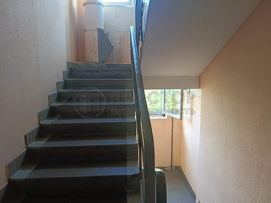 Продам трехкомнатную (3-комн.) квартиру, Молдагуловой ул, 30, Москва г