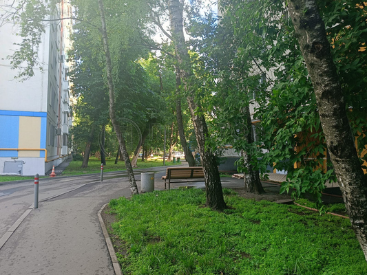 Продам трехкомнатную (3-комн.) квартиру, Молдагуловой ул, 30, Москва г