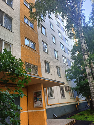 Продам трехкомнатную (3-комн.) квартиру, Молдагуловой ул, 30, Москва г
