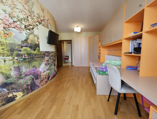 Продам трехкомнатную (3-комн.) квартиру, Калинина ул, 2, Ступино г