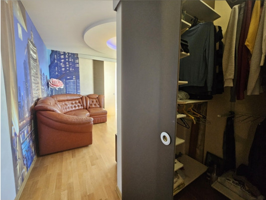 Продам трехкомнатную (3-комн.) квартиру, Калинина ул, 2, Ступино г