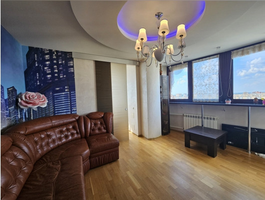 Продам трехкомнатную (3-комн.) квартиру, Калинина ул, 2, Ступино г