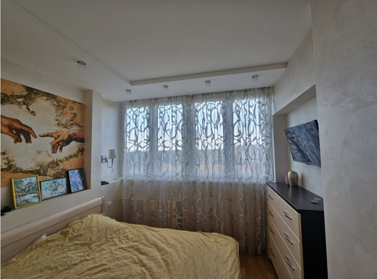 Продам трехкомнатную (3-комн.) квартиру, Калинина ул, 2, Ступино г