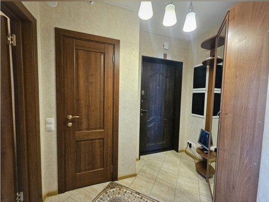 Продам трехкомнатную (3-комн.) квартиру, Калинина ул, 2, Ступино г