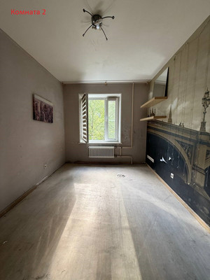 Продам трехкомнатную (3-комн.) квартиру, Белая ул, 18, Андреевка рп