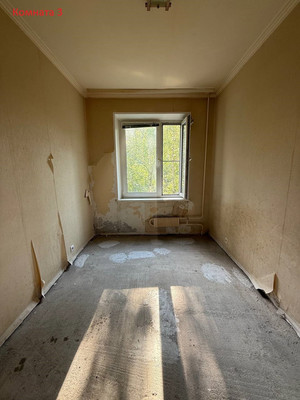 Продам трехкомнатную (3-комн.) квартиру, Белая ул, 18, Андреевка рп