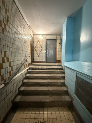Продам трехкомнатную (3-комн.) квартиру, Белая ул, 18, Андреевка рп