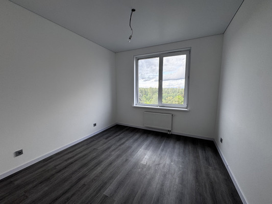 Продам трехкомнатную (3-комн.) квартиру, Светлановский пр-кт, 14к1, Санкт-Петербург г