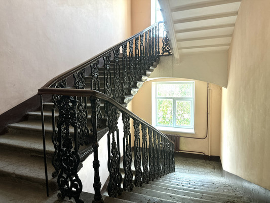 Продам трехкомнатную (3-комн.) квартиру, Лиговский пр-кт, 109, Санкт-Петербург г
