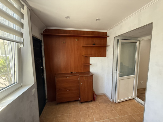 Продам однокомнатную (1-комн.) квартиру, Кирова ул, 104, Ялта г