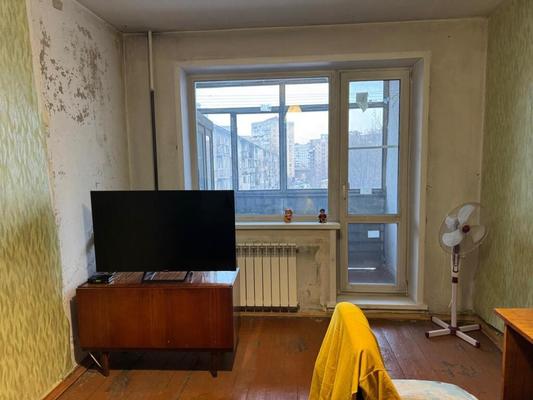Продам двухкомнатную (2-комн.) квартиру, Кирова (Центральный р-н) ул, 84, Новокузнецк г