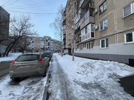 Продам двухкомнатную (2-комн.) квартиру, Кирова (Центральный р-н) ул, 84, Новокузнецк г