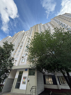 Продам однокомнатную (1-комн.) квартиру, Грина ул, 3к2, Москва г
