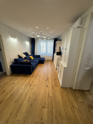 Продам трехкомнатную (3-комн.) квартиру, Фикрята Табеева ул, 3, Казань г