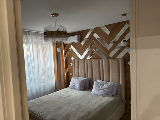 Продам трехкомнатную (3-комн.) квартиру, Фикрята Табеева ул, 3, Казань г
