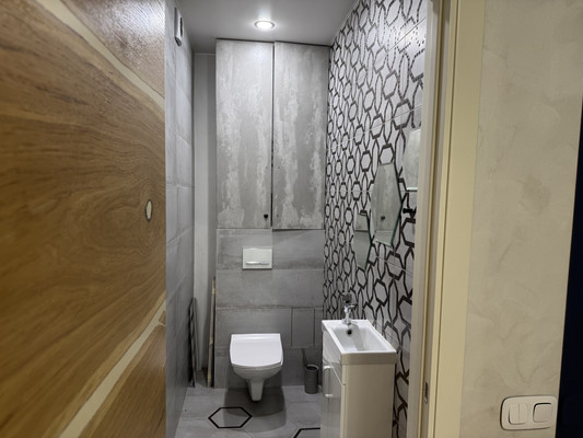 Продам трехкомнатную (3-комн.) квартиру, Фикрята Табеева ул, 3, Казань г