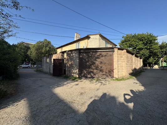 Продам двухкомнатную (2-комн.) квартиру, Ульянова Дмитрия ул, 13, Ялта г