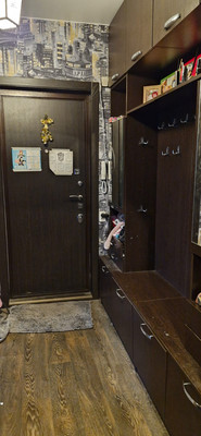 Продам трехкомнатную (3-комн.) квартиру, Ленинский пр-кт, 100к2, Санкт-Петербург г
