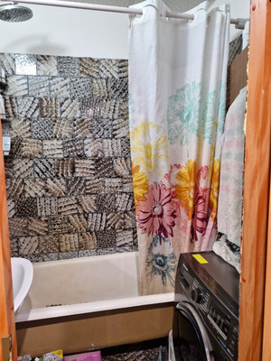 Продам трехкомнатную (3-комн.) квартиру, Ленинский пр-кт, 100к2, Санкт-Петербург г