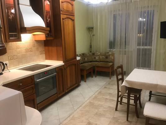 Продам двухкомнатную (2-комн.) квартиру, Молодежная ул, 36А, Химки г
