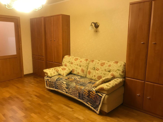 Продам двухкомнатную (2-комн.) квартиру, Молодежная ул, 36А, Химки г