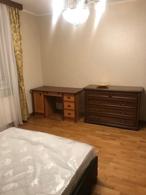 Продам двухкомнатную (2-комн.) квартиру, Молодежная ул, 36А, Химки г