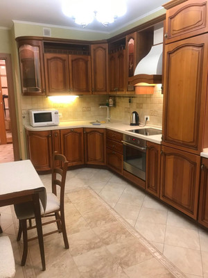 Продам двухкомнатную (2-комн.) квартиру, Молодежная ул, 36А, Химки г