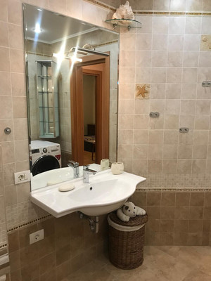 Продам двухкомнатную (2-комн.) квартиру, Молодежная ул, 36А, Химки г