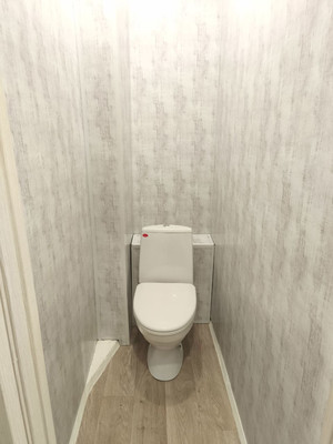 Продам двухкомнатную (2-комн.) квартиру, Семафорная ул, 321, Красноярск г