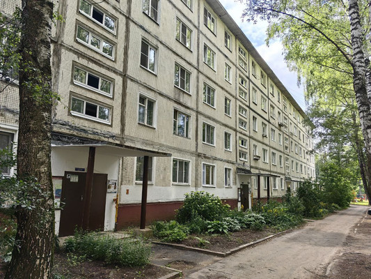 Продам двухкомнатную (2-комн.) квартиру, Дмитровская ул, 23, Базарово д