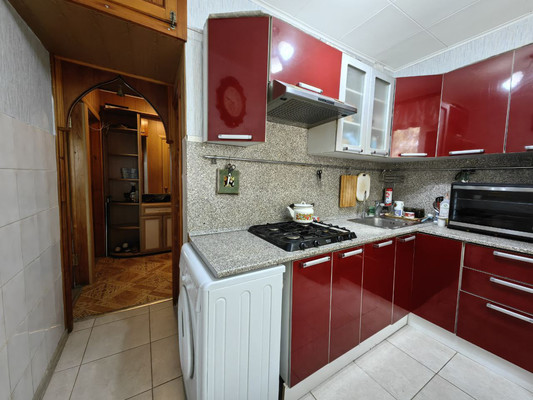 Продам двухкомнатную (2-комн.) квартиру, Дмитровская ул, 23, Базарово д
