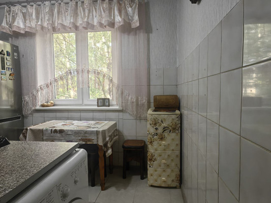 Продам двухкомнатную (2-комн.) квартиру, Дмитровская ул, 23, Базарово д