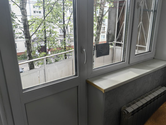 Продам двухкомнатную (2-комн.) квартиру, Дмитровская ул, 23, Базарово д